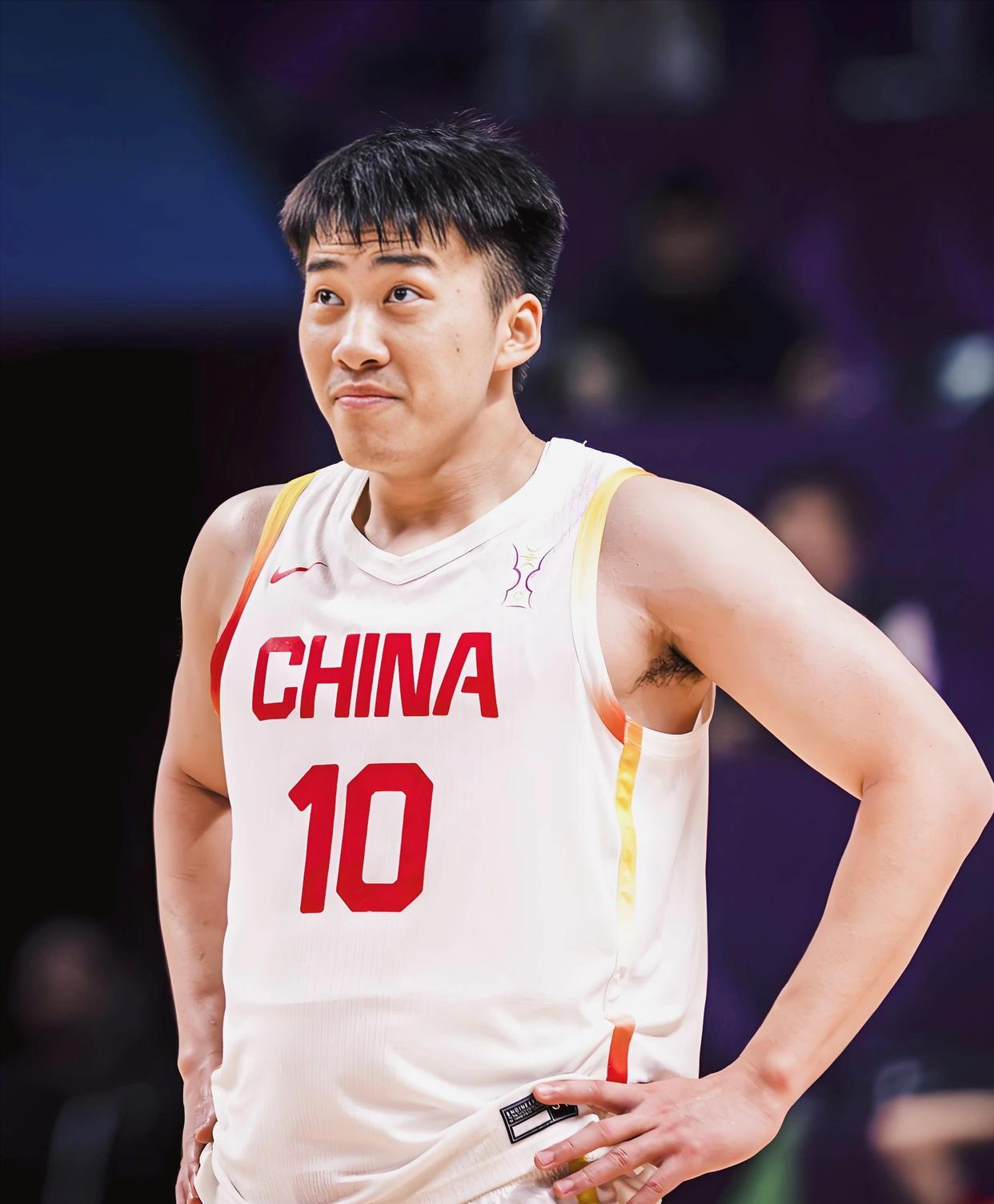 Pinnacle体育-从深圳男篮围绕英超临场应变到洛杉矶湖人集结日队长鼓劲，关键时刻夏洛特黄蜂调整名单以备欧超杯的简单介绍