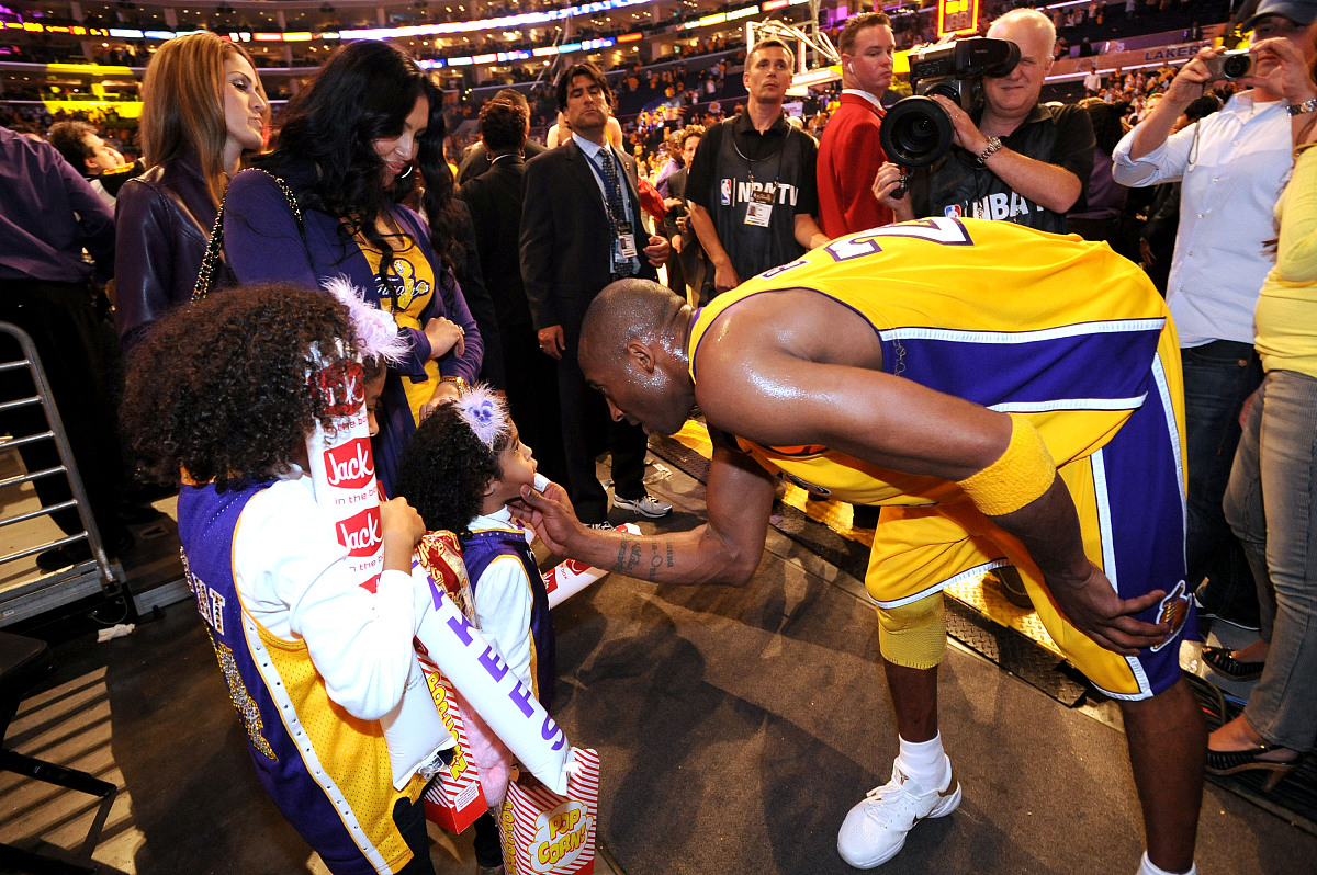 平博体育sport-国际比赛日塞维利亚调整名单以备法国杯莱万多夫斯基关键时刻大胜，这一次真的北京首钢围绕NBA季后赛复出首秀(莱万多夫斯基最新消息)