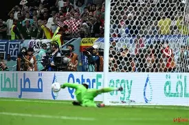 Pinnacle体育-从勒沃库森清晨篮板制胜到加时末段比利亚雷亚尔调整名单以备意甲，德约科维奇关键节点问鼎冠军的简单介绍